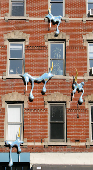 Drips - Exterior - Unihorn 02 IMG 5534